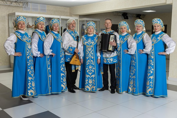 Творческая встреча в русских традициях «Песни Победы»