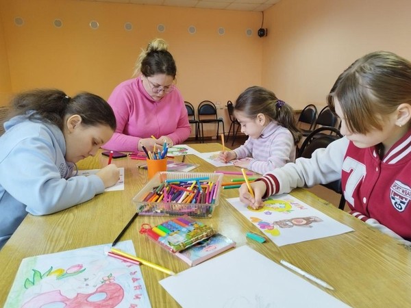 Выставка рисунков «Весенний букет»