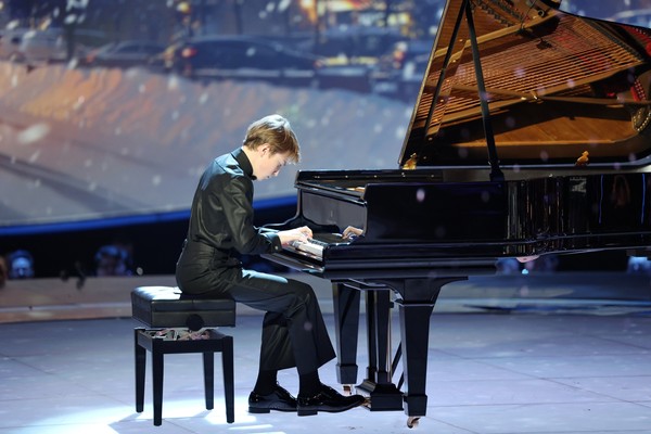 Играют пианисты Дени Кохановский, Кирилл Роговой и Эмир Закария