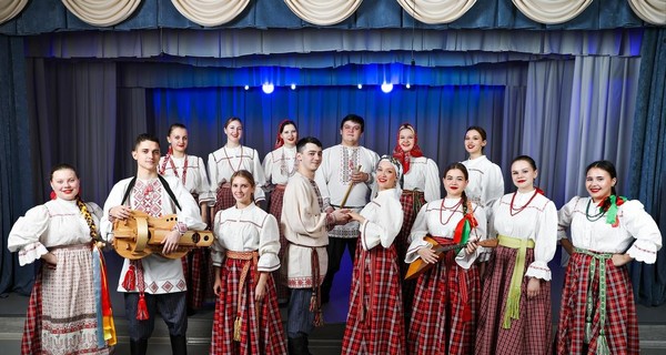 Концертная программа «Сохраняя традиции»