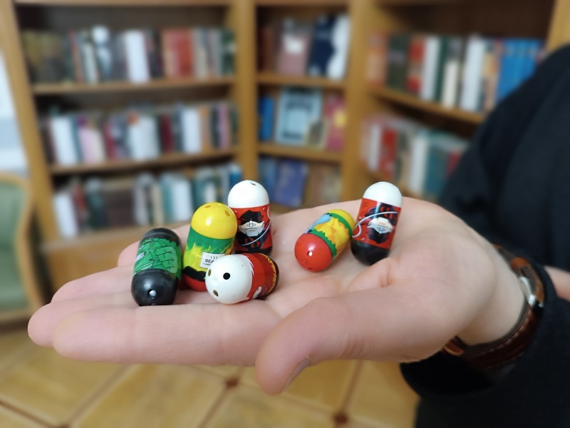 Мастер-класс «Игрушка неваляшка из всякой всячины»