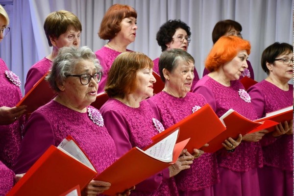 «Две весны в одном ритме» концертная программа для людей серебряного возраста