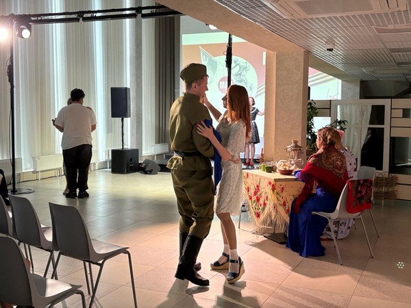 Спектакль «Людям, пережившим войну, посвящается…»