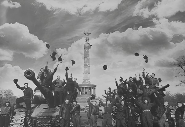 Выставка «Фотокорреспондент Анатолий Архипов. Помним... 1941–1945»