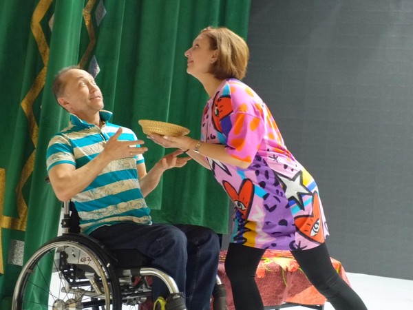 Спектакль «Стена»