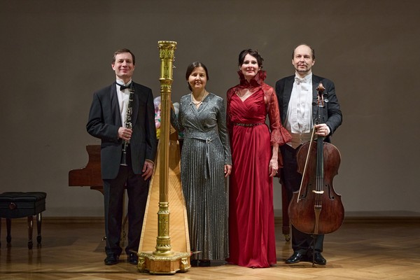 Посвящение Ксении Эрдели. Легенда арфы