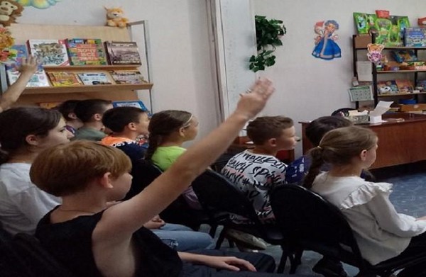 Знакомство с книгой «Ещё одно приключение Алисы»