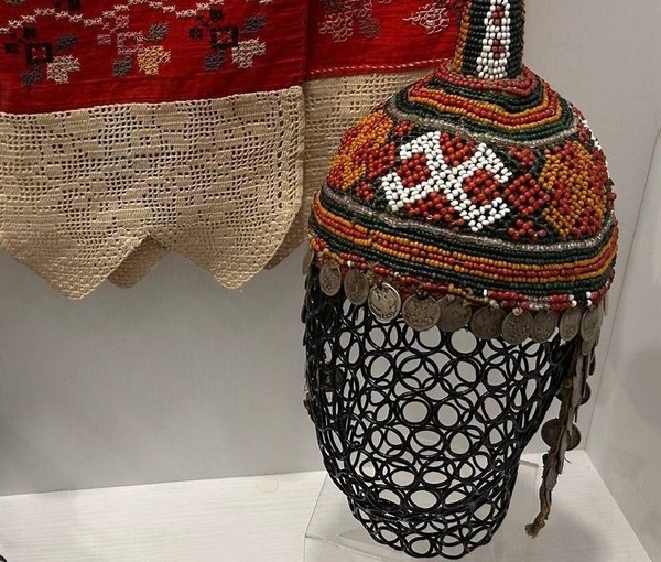 Лекция «Серебряный звон: женский чувашский костюм»