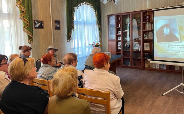 Обзор жизни и творчества «Михаил Булгаков: между сатирой и мистикой»
