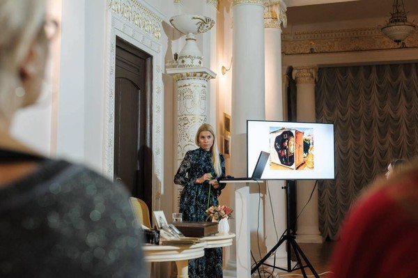 Лекция «Дамский салон»