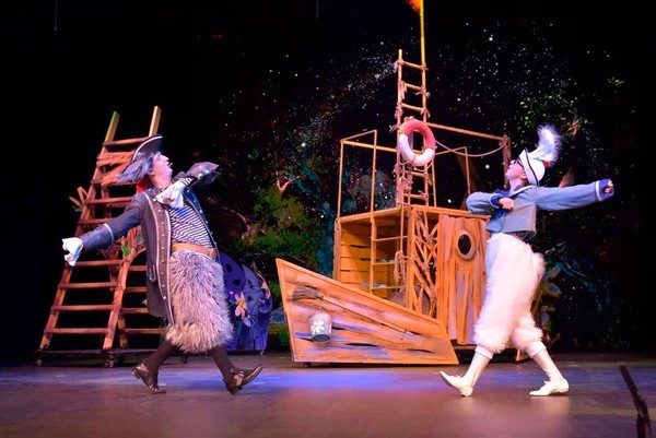 Спектакль «По зеленым холмам океана»