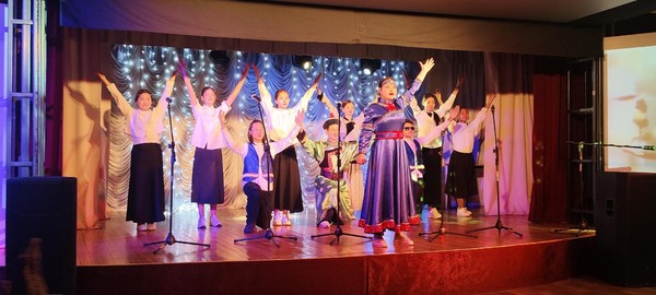 Отчетный концерт творческих коллективов для самых близких и родных