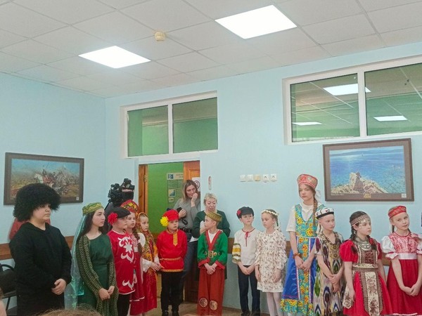 Тематический час «Сила семьи: строим наше будущее»