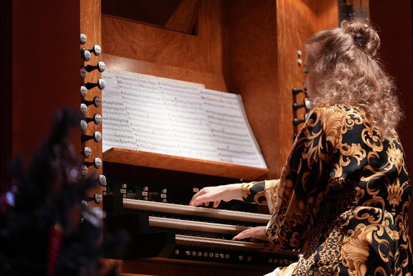 Концерт «Сказки гуляют по свету»