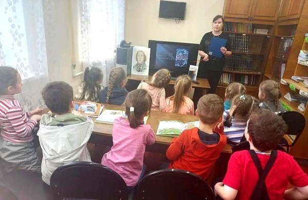 Час краеведения «Весну встречают горы и низины»