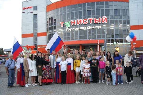 Патриотический концерт «Своих не бросаем»