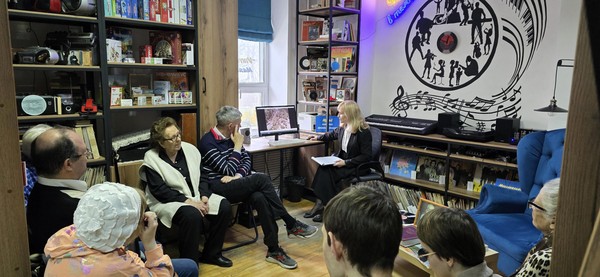 Музыкальная ретро-шкатулка «Клавдия Шульженко. Голос эпохи»