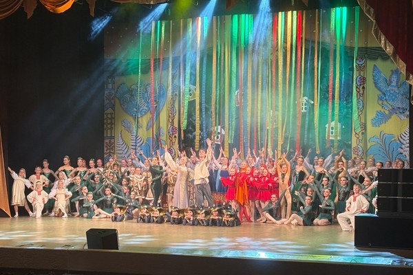 Одноактный балет «Малахитовая шкатулка»