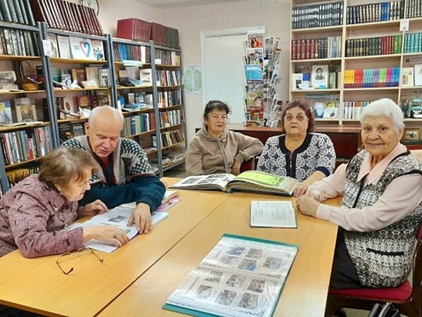 Круглый стол «Возрождение традиций семейных чтений»