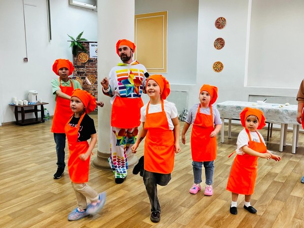 Клуб выходного дня для малышей и их родителей «Играй-ка!»