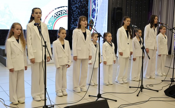 Праздничная программа «Дружба и братство сильнее богатства!»