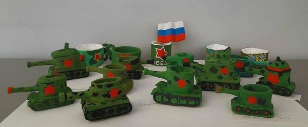 Мастер-класс по изготовлению композиции «Танковое поле» в клубе «Бумажная мозаика»