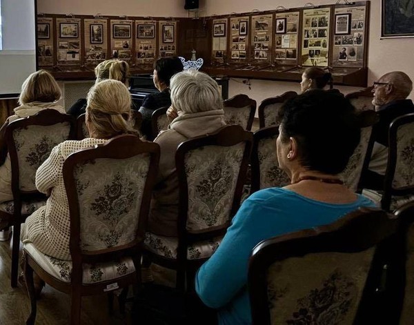 Трансляция фильма «Мэри Поппинс, до свидания»