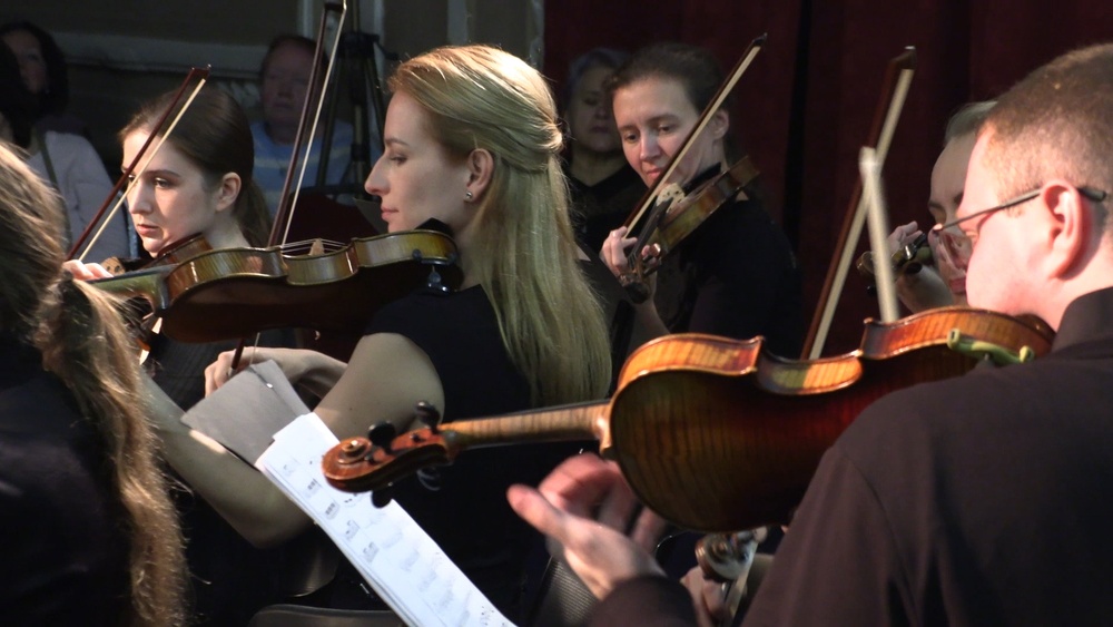 «Весеннее обострение» концерт оркестра Павла Опаровского