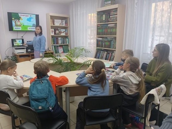 Литературный час «В детстве так бывает, там сказки оживают»