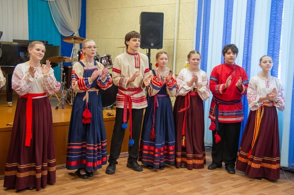 Отчётный концерт фольклорного отделения «Песни Родины моей»