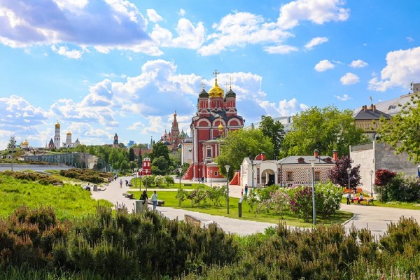 Историческая экскурсия по парку «Зарядье»