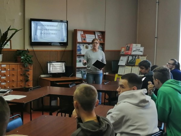 Литературно-познавательная программа «Я поведу тебя в музей...»