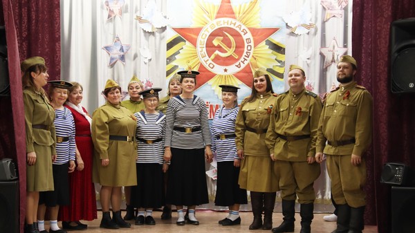 Концертная программа «И все о той весне...»
