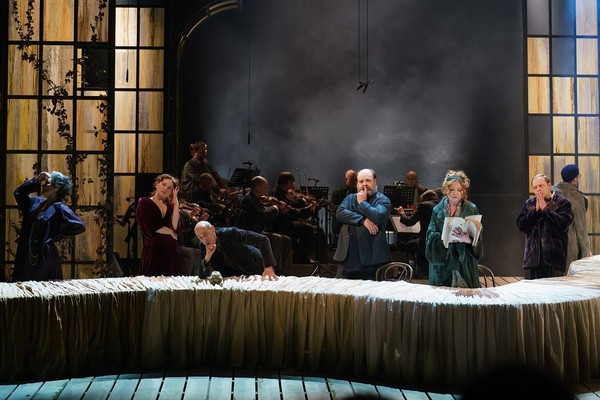 Спектакль «О любви (5 пудов любви, 22 несчастья, 33 истерики)»