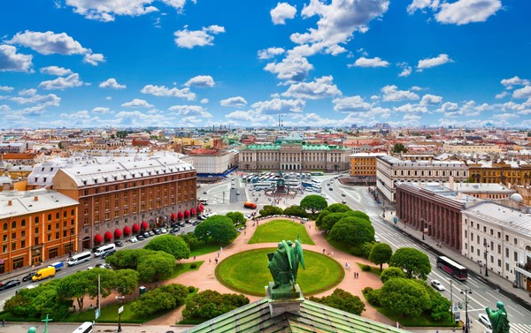 Исаакиевский собор, три красивые площади Петербурга и подъём на колоннаду в мини-группе