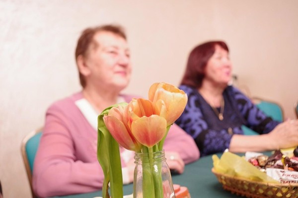 Вечёрка для серебряного возраста «Цветущий май»