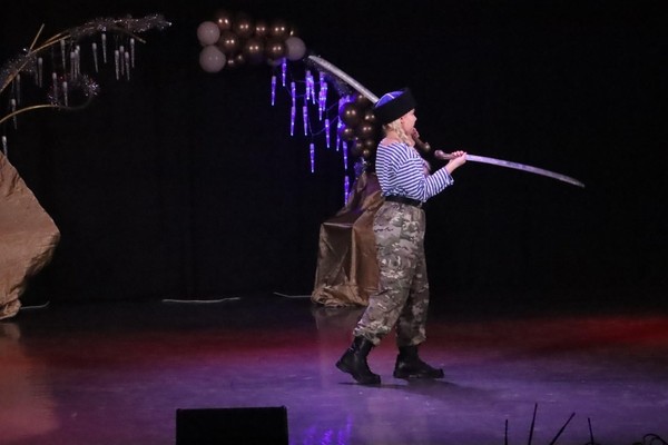 Показательные выступления клуба фланкировки «Бекет»