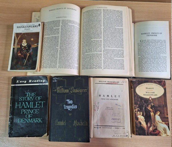 Выставка «Гамлет» – 425 лет от сцены к сердцу»