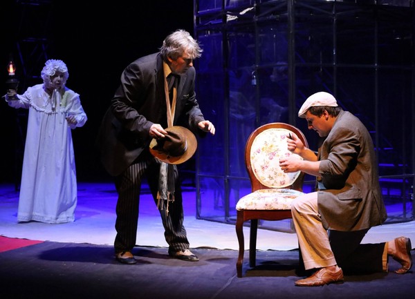 Спектакль «Двенадцать стульев»