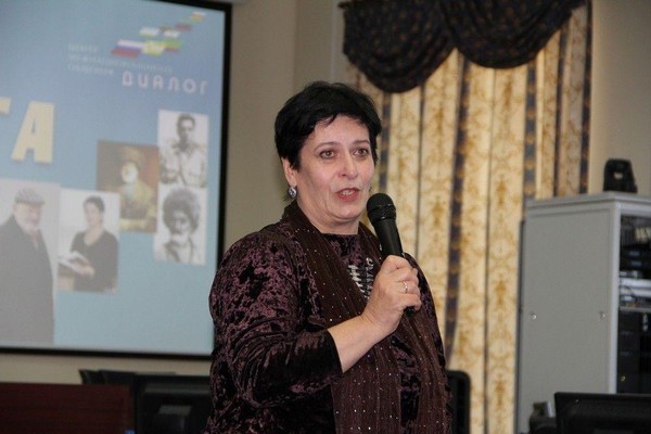 Заседание клуба любителей литературы «В кругу друзей»