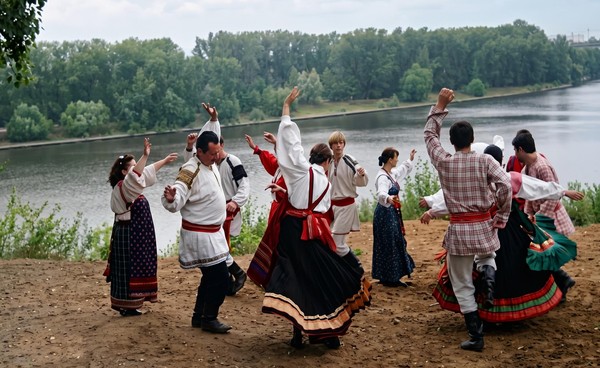 Концерт «Вниз по матушке, по Волге»