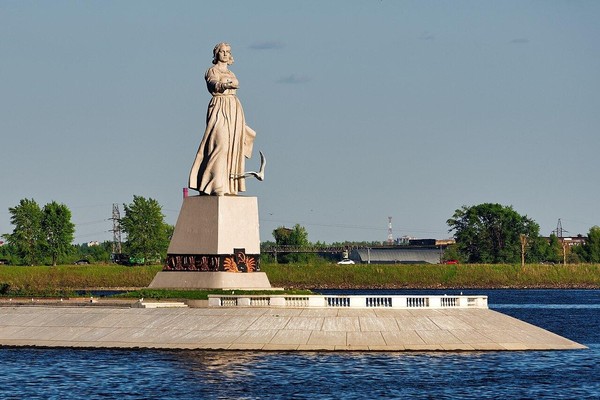 Литературно-краеведческая гостиная «Волжские берега»
