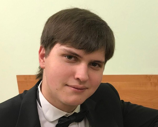 Концерт пианиста В. Иванова
