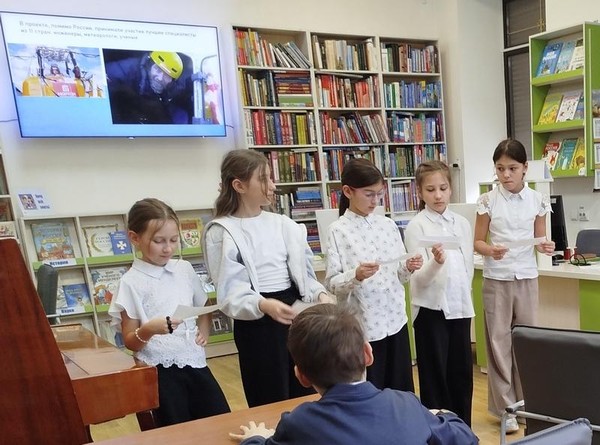 Познавательный час «В ледяных просторах Арктики»