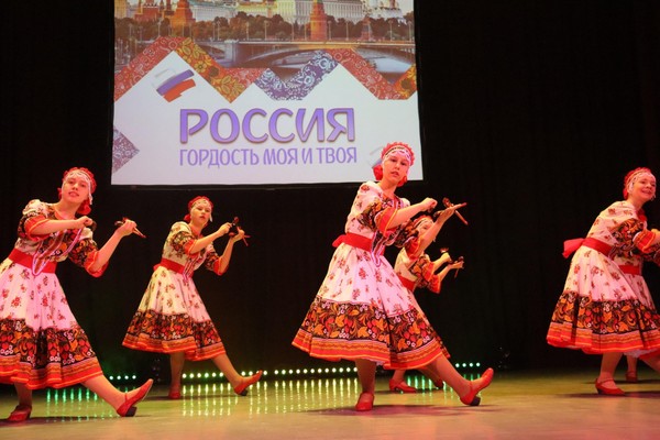 Творческая мастерская «Диалог с залом» Народного ансамбля танца «Русичи»