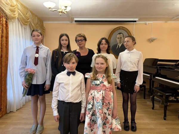 Отчетный концерт отделения фортепиано преподавателя Пироговой Г.А