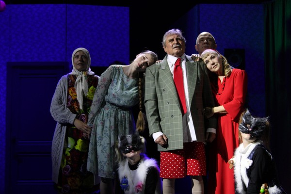 Спектакль «Крыша поехала»