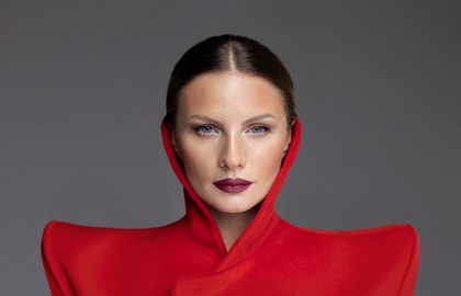 Ева Власова