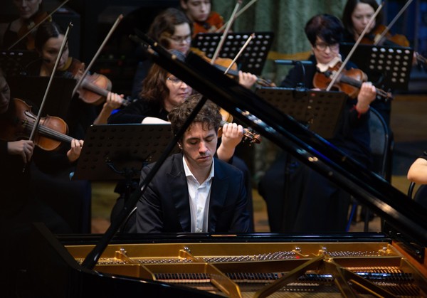 Концерт «Закрытие сезона Симфонического оркестра. Константин Емельянов»