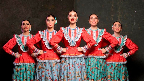 Танцуй и пой, казак лихой